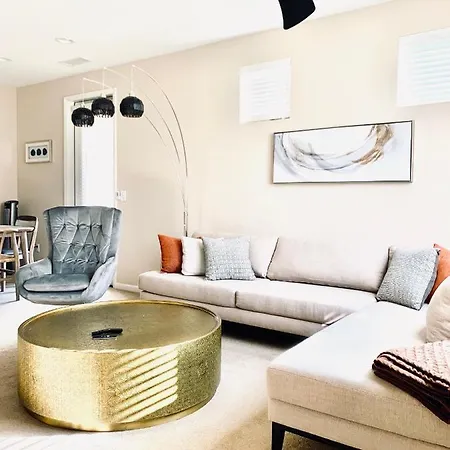 Spacious Slo Retreat 2 Bed 2 Bath 1200 Sqft